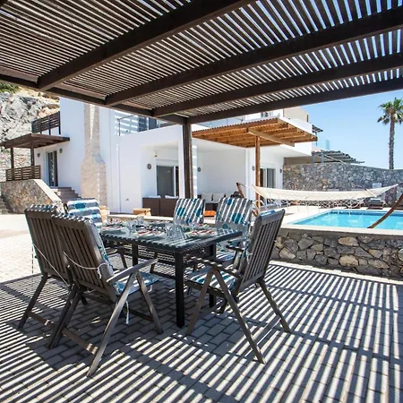 Miranda Infinity Pool Villa *